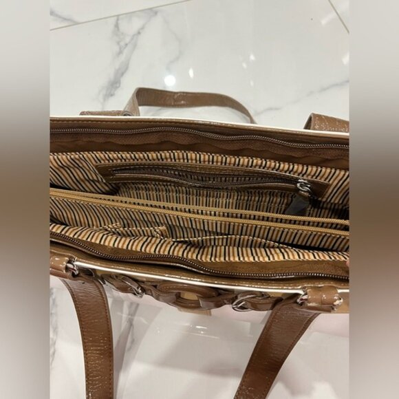 Y2K Italian Design Brown Shoulder Bag Faux Leather Spacious Everyday Handbag - Picture 7 of 12